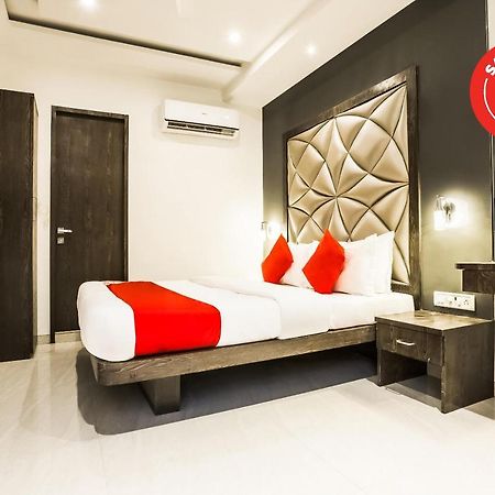 Oyo 37559 Hotel Al Haram Mumbai Exterior photo