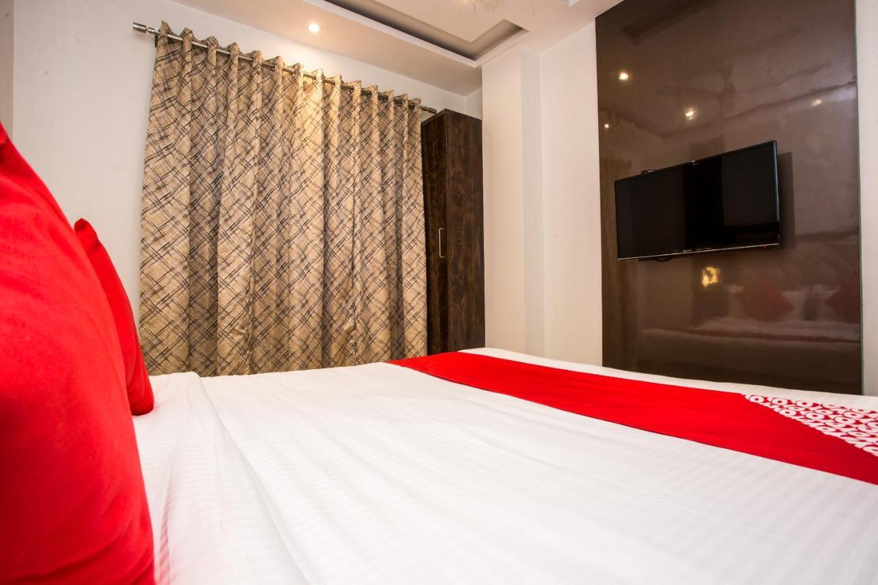 Oyo 37559 Hotel Al Haram Mumbai Exterior photo