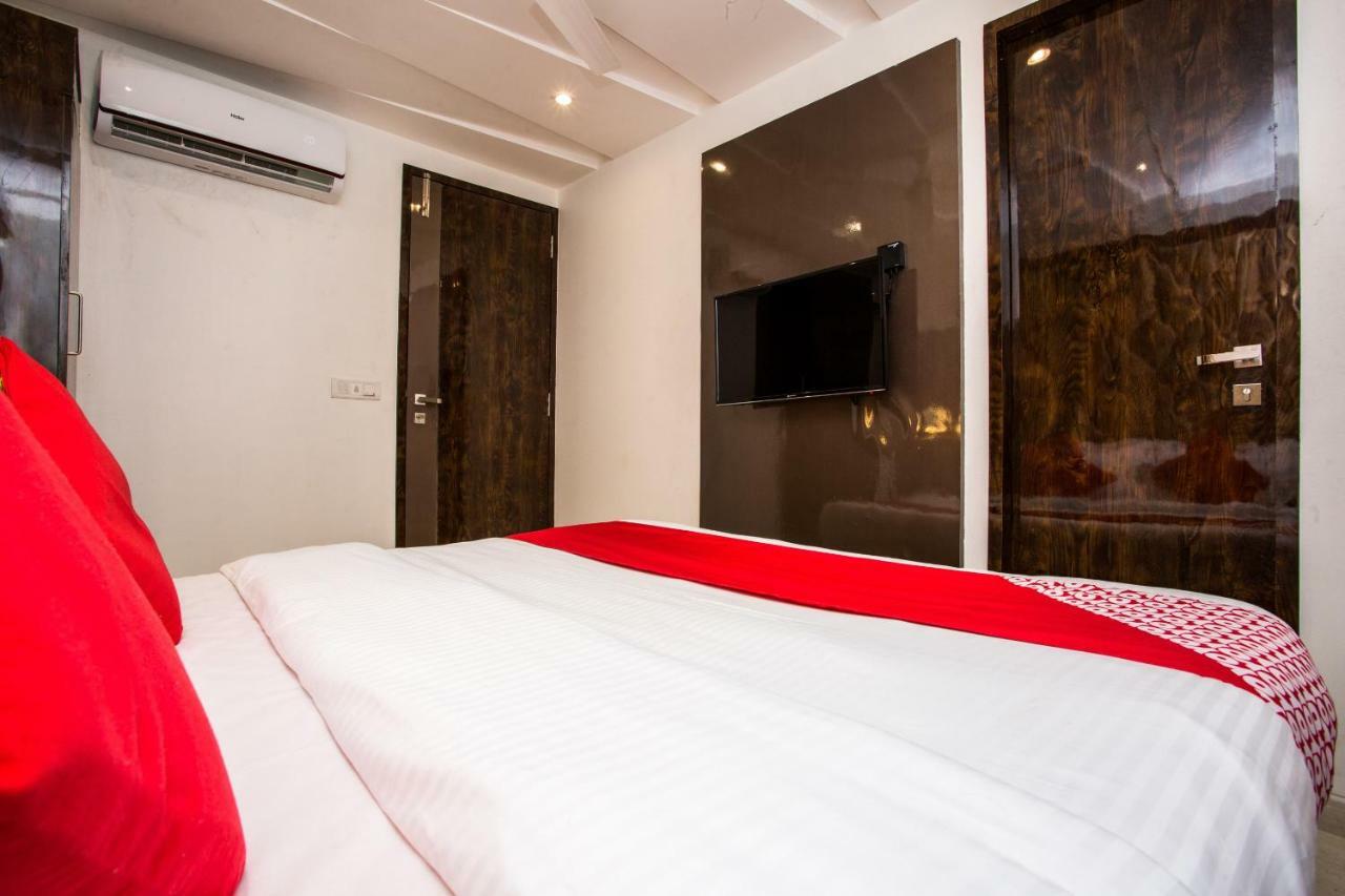 Oyo 37559 Hotel Al Haram Mumbai Exterior photo