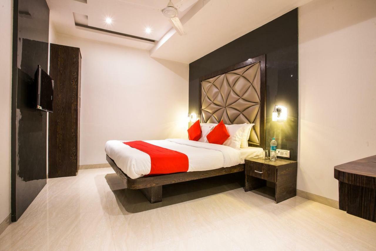 Oyo 37559 Hotel Al Haram Mumbai Exterior photo