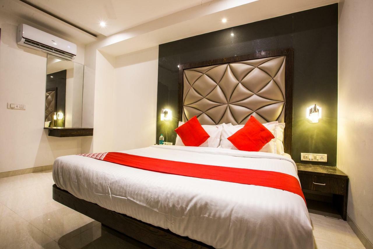 Oyo 37559 Hotel Al Haram Mumbai Exterior photo